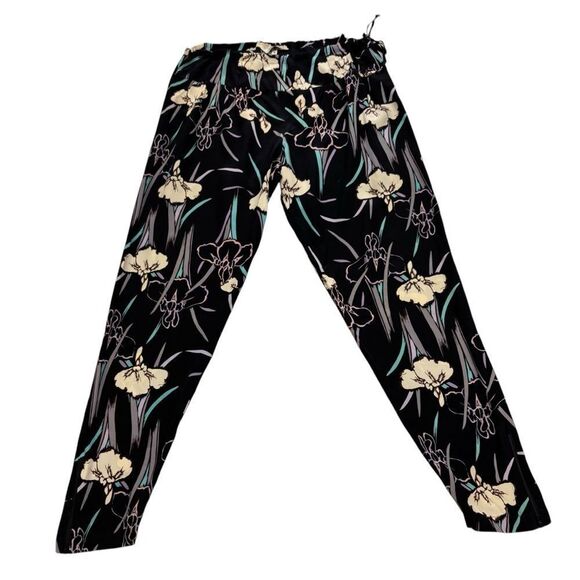 Ladies Tucker Brand Black and Floral Side Tie Pants Size Medium - Picture 6 of 14